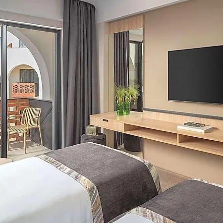 Mercure Conacul Cozieni מלון